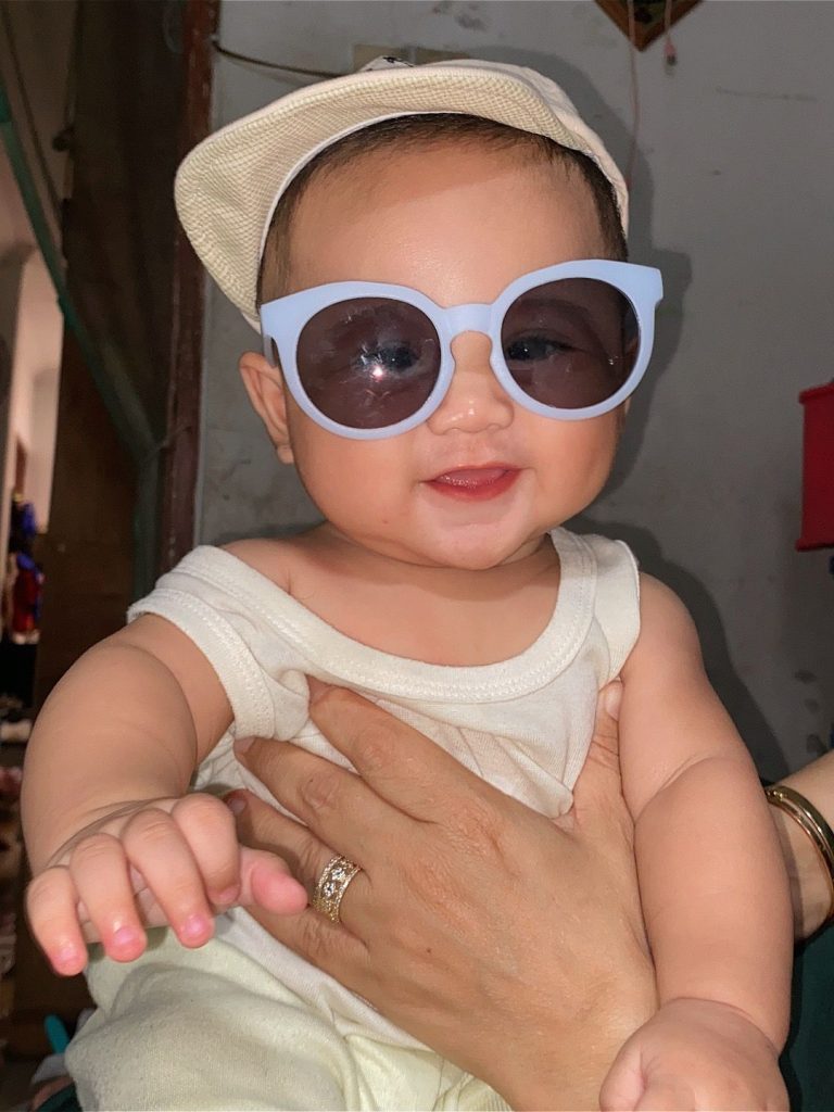 baby-shark-background-fygw51gs8p5bo6v2