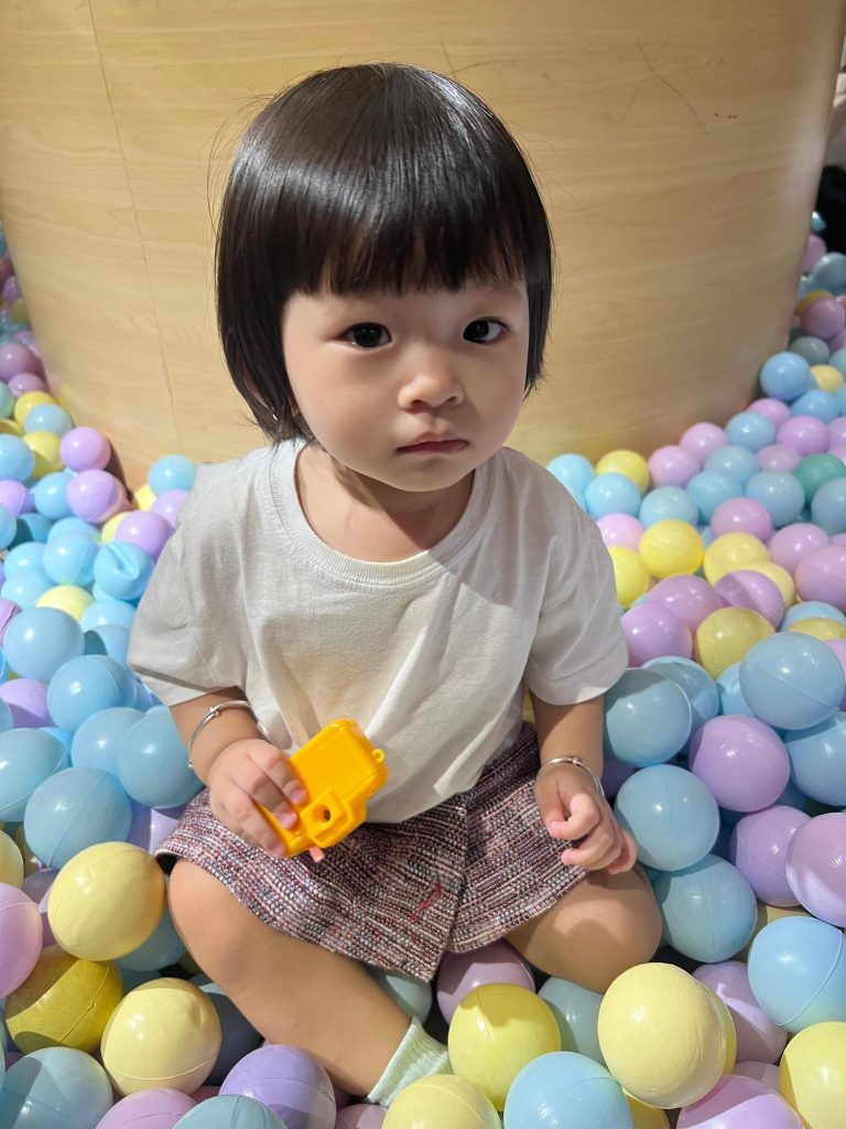 8f26b1c0-bcdf-48e0-a70e-7cde7e95c9ac