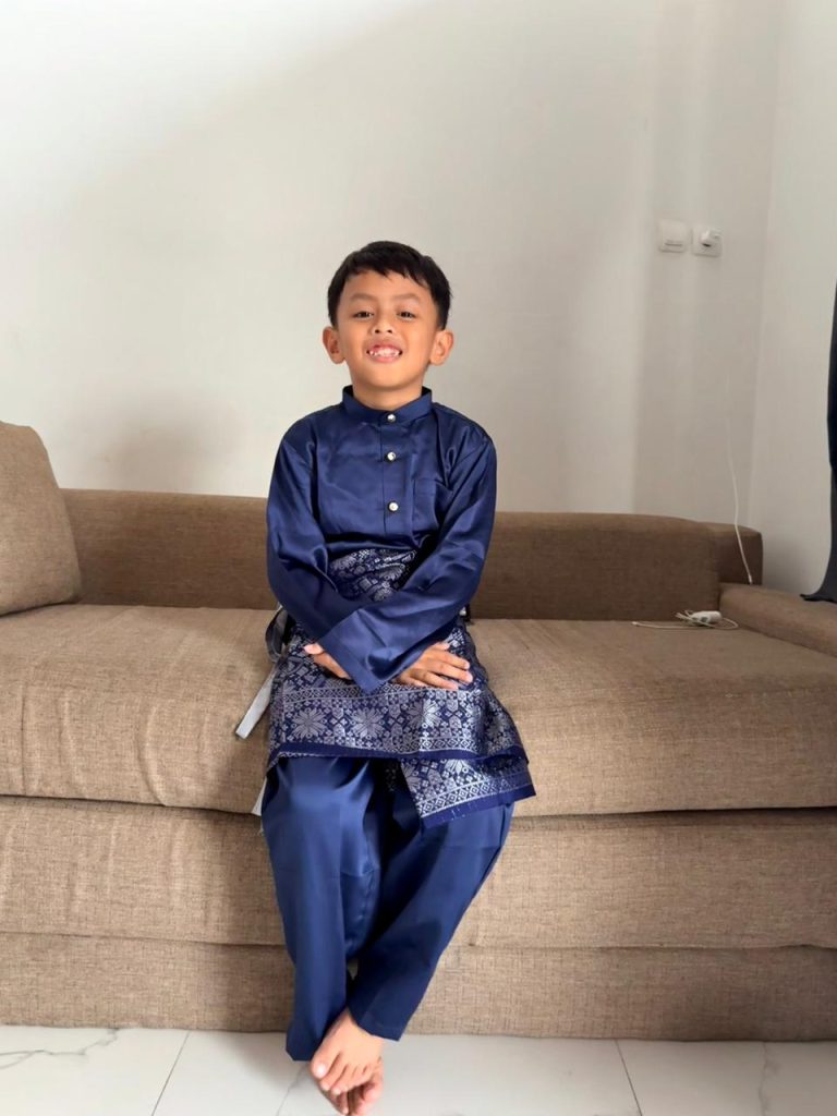 a12199e8-1a8b-460d-9a28-b54028aa4da1